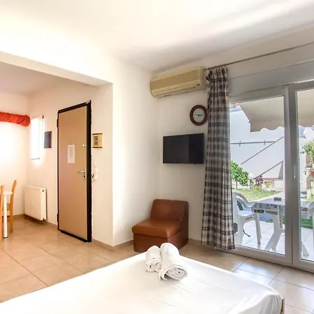 Mai Garden Apartment 하니오티